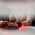 Red light therapy device